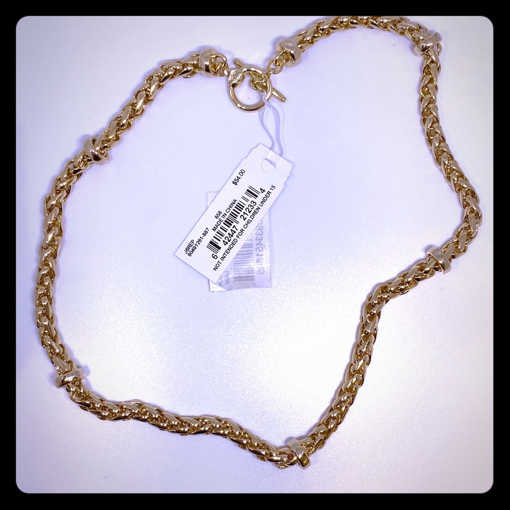GOLD NECKLACE